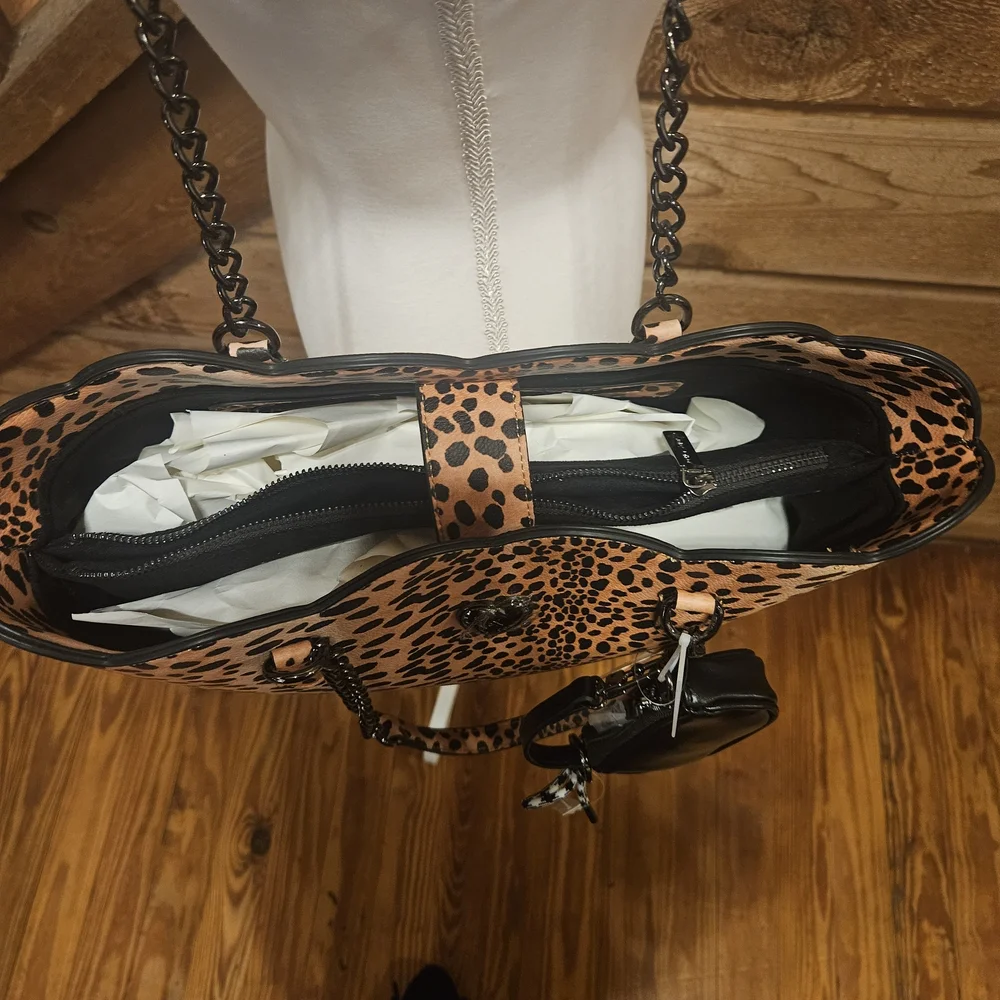 Betsey Johnson Leopard Print Tote with Black Details - Picture 2 of 8